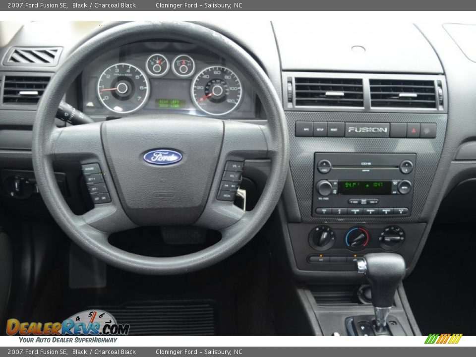 2007 Ford Fusion SE Black / Charcoal Black Photo #16