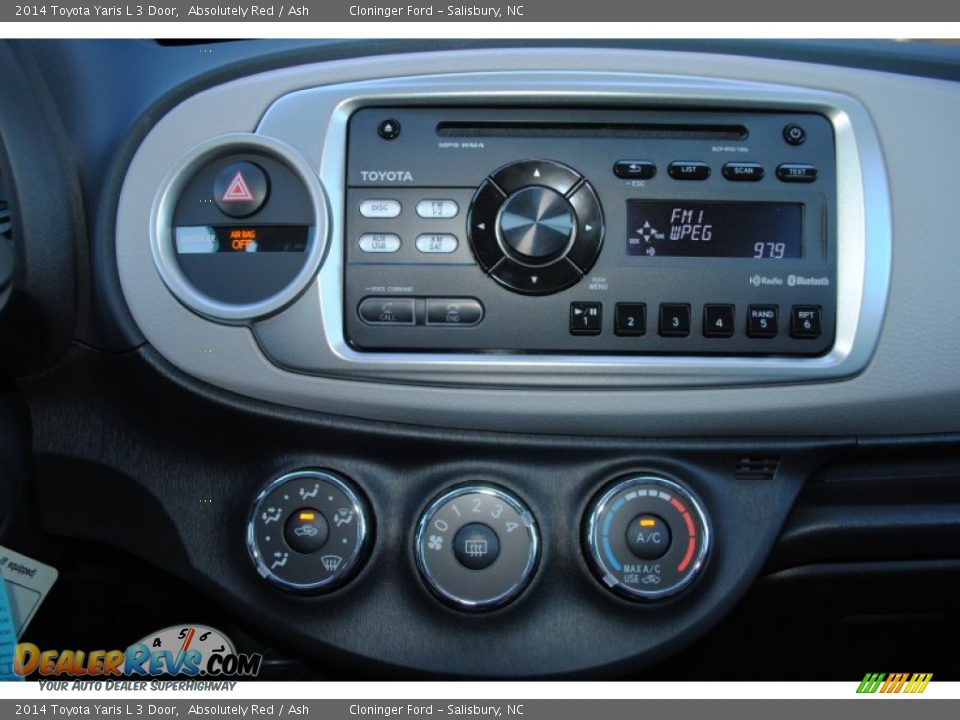 Controls of 2014 Toyota Yaris L 3 Door Photo #14
