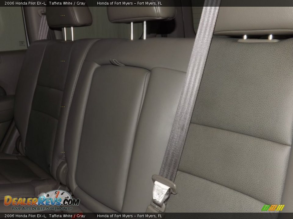 2006 Honda Pilot EX-L Taffeta White / Gray Photo #26