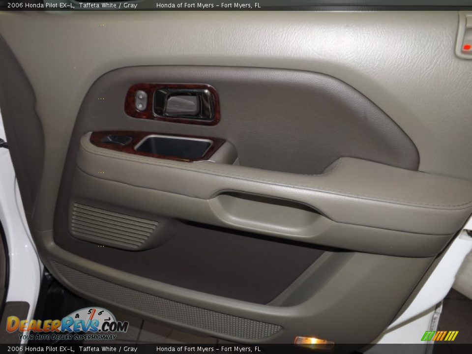 2006 Honda Pilot EX-L Taffeta White / Gray Photo #32