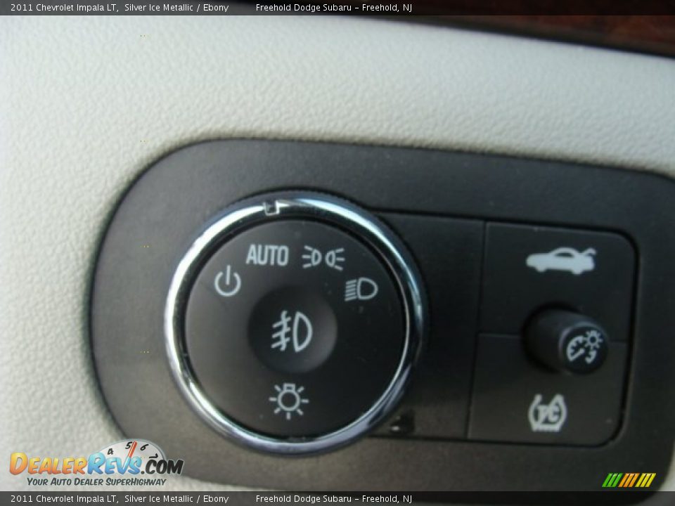 2011 Chevrolet Impala LT Silver Ice Metallic / Ebony Photo #17