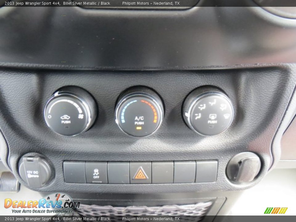 Controls of 2013 Jeep Wrangler Sport 4x4 Photo #35
