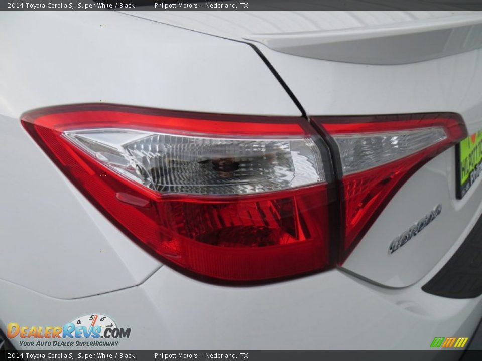 2014 Toyota Corolla S Super White / Black Photo #13
