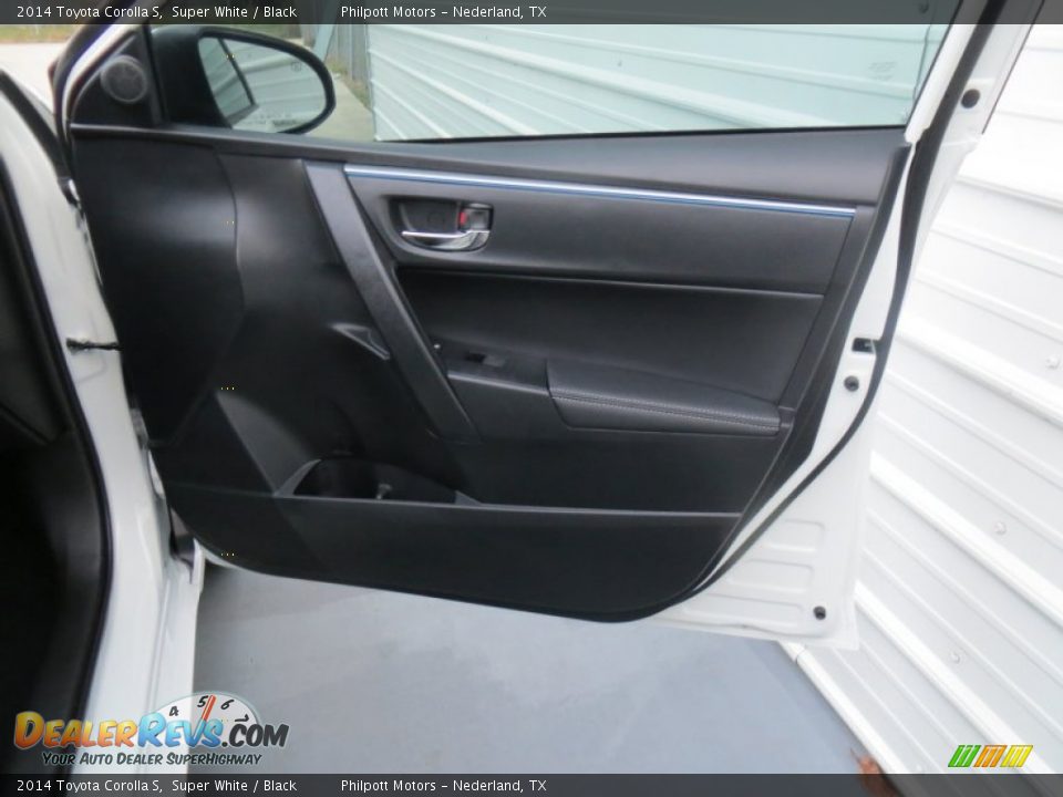 2014 Toyota Corolla S Super White / Black Photo #17
