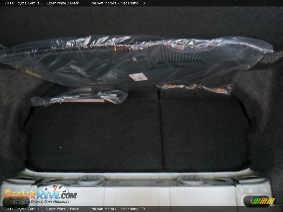2014 Toyota Corolla S Super White / Black Photo #22