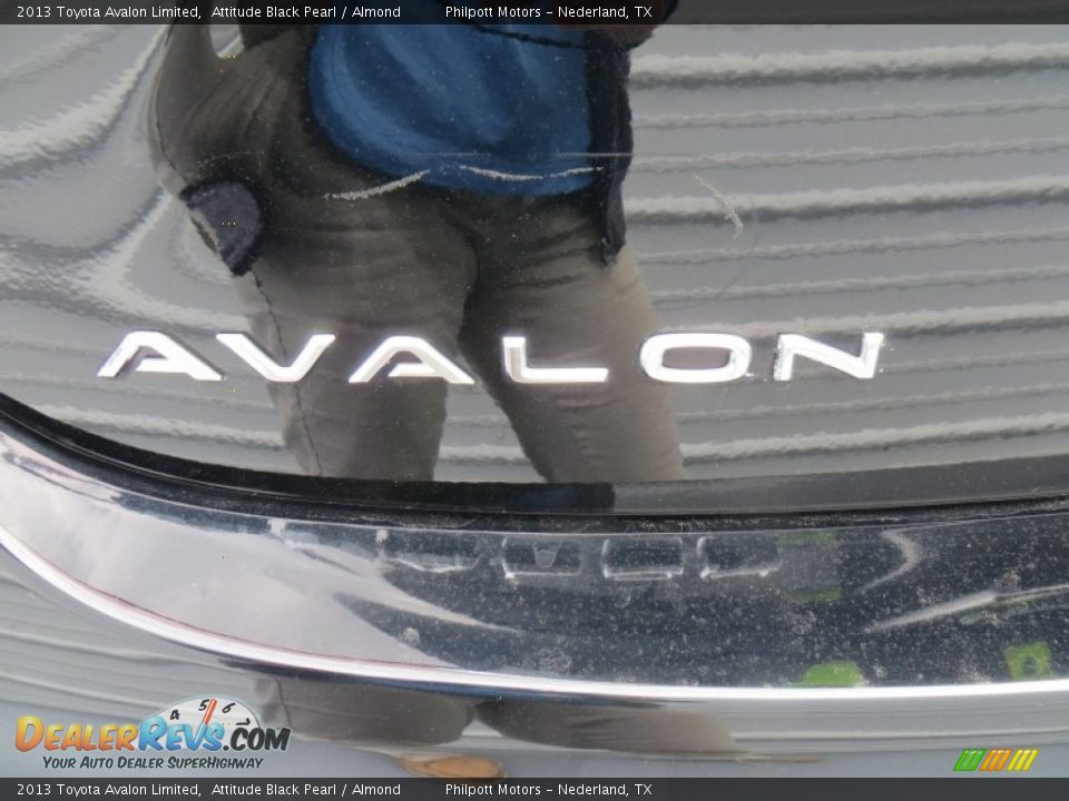 2013 Toyota Avalon Limited Attitude Black Pearl / Almond Photo #14