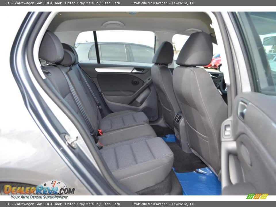 Rear Seat of 2014 Volkswagen Golf TDI 4 Door Photo #4