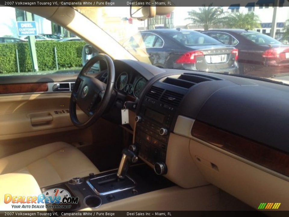2007 Volkswagen Touareg V6 Campanella White / Pure Beige Photo #12