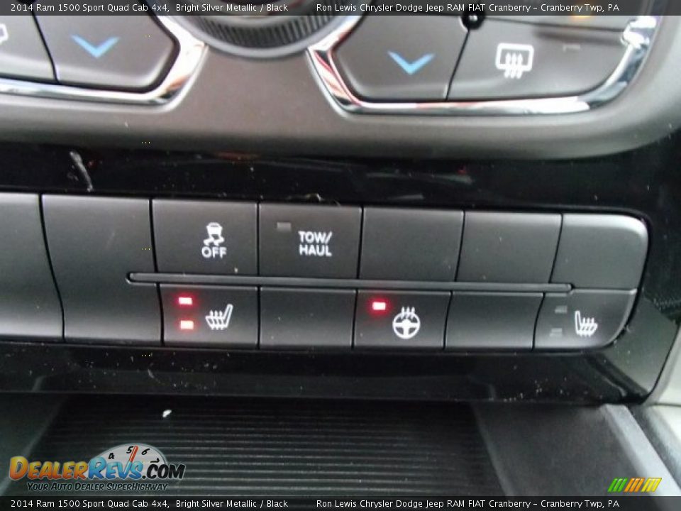 2014 Ram 1500 Sport Quad Cab 4x4 Bright Silver Metallic / Black Photo #18