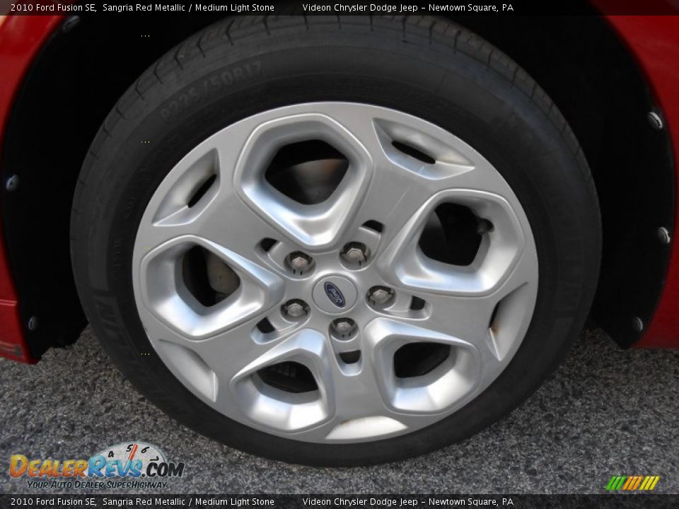 2010 Ford Fusion SE Sangria Red Metallic / Medium Light Stone Photo #21