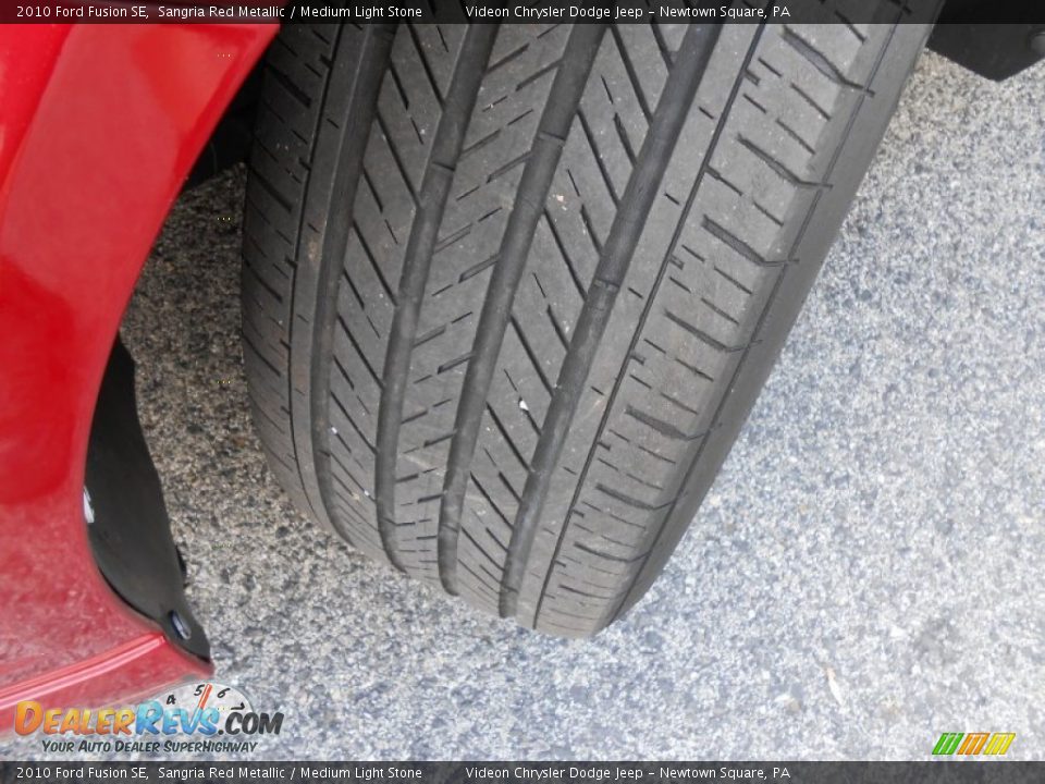 2010 Ford Fusion SE Sangria Red Metallic / Medium Light Stone Photo #22