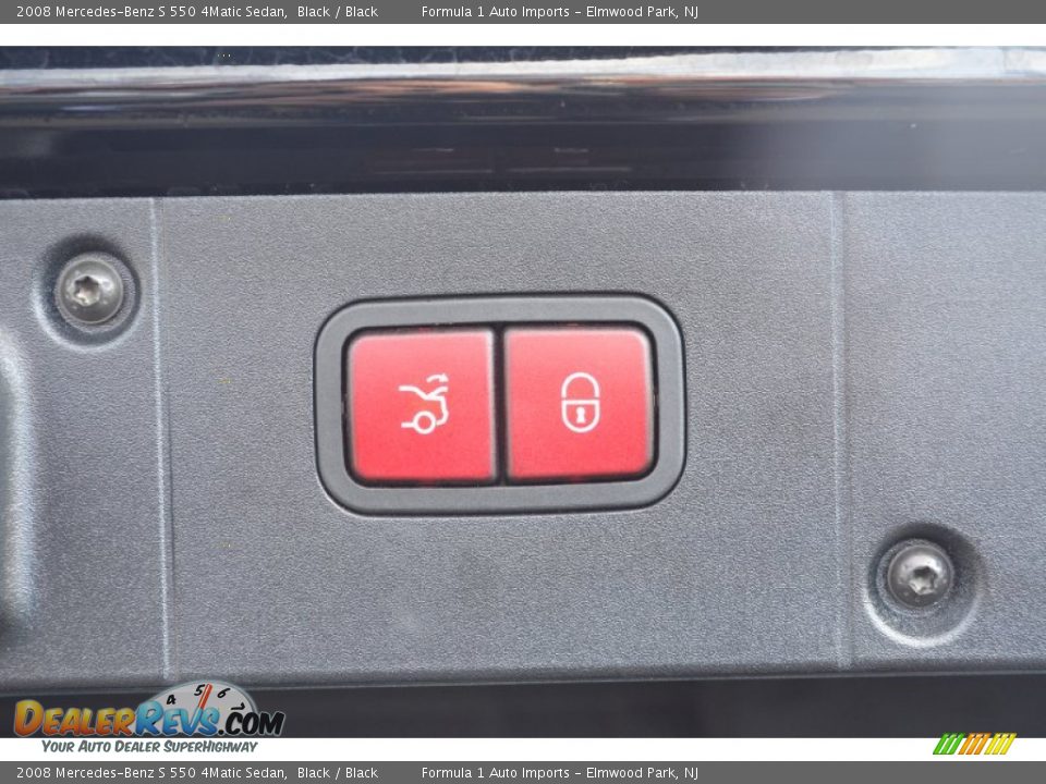 2008 Mercedes-Benz S 550 4Matic Sedan Black / Black Photo #31