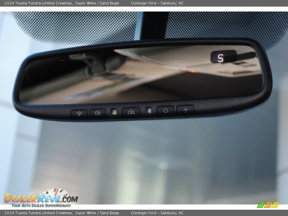 2014 Toyota Tundra Limited Crewmax Super White / Sand Beige Photo #16