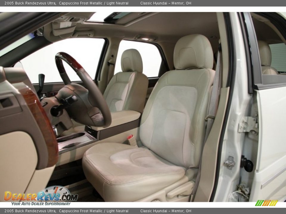 Front Seat of 2005 Buick Rendezvous Ultra Photo #6