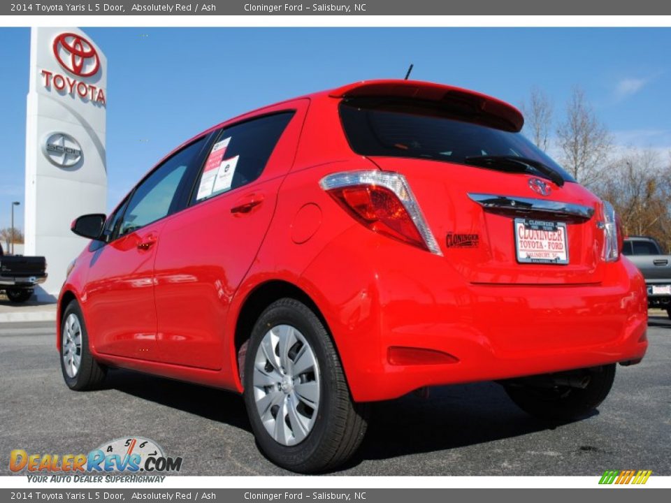 2014 Toyota Yaris L 5 Door Absolutely Red / Ash Photo #18