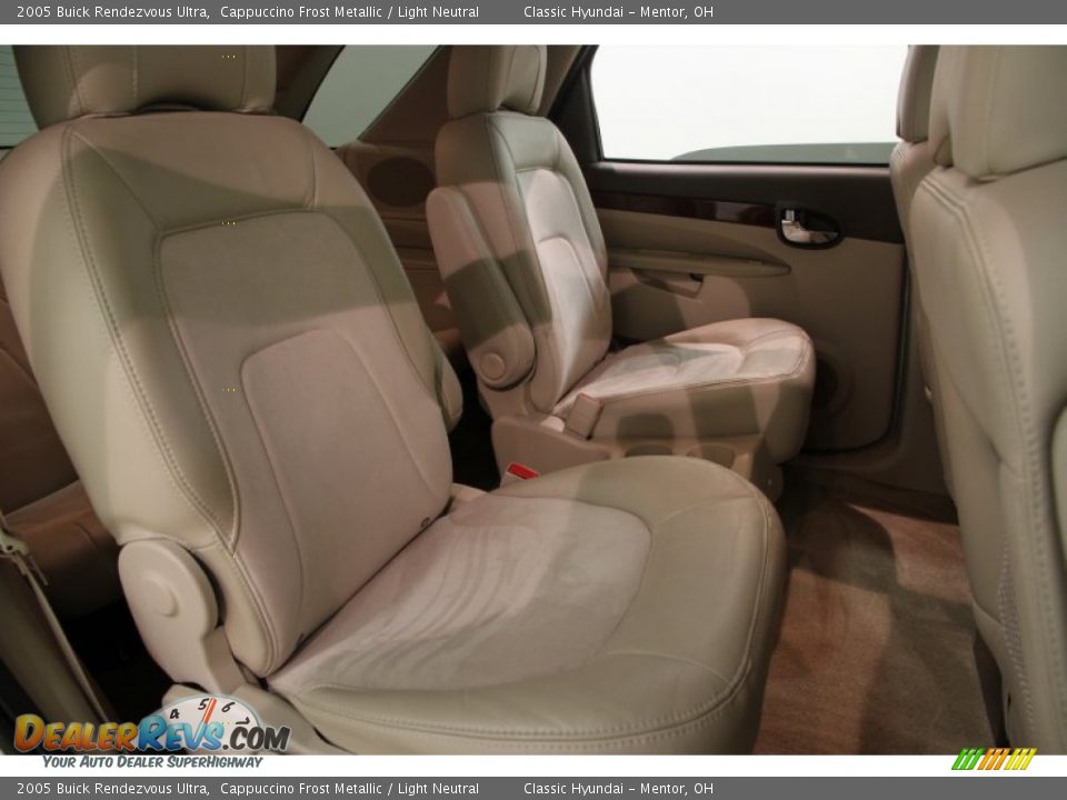 2005 Buick Rendezvous Ultra Cappuccino Frost Metallic / Light Neutral Photo #16