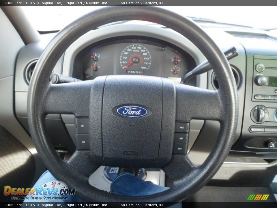 2006 Ford F150 STX Regular Cab Steering Wheel Photo #21