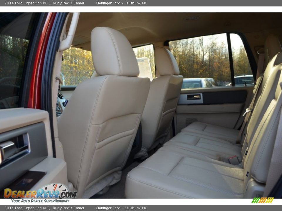 2014 Ford Expedition XLT Ruby Red / Camel Photo #8