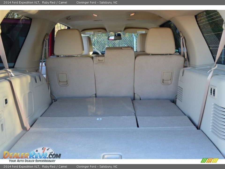 2014 Ford Expedition XLT Ruby Red / Camel Photo #11