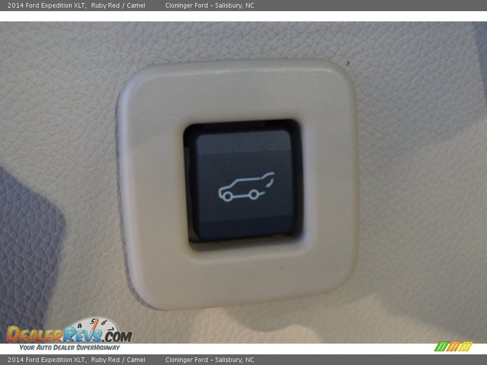 2014 Ford Expedition XLT Ruby Red / Camel Photo #13