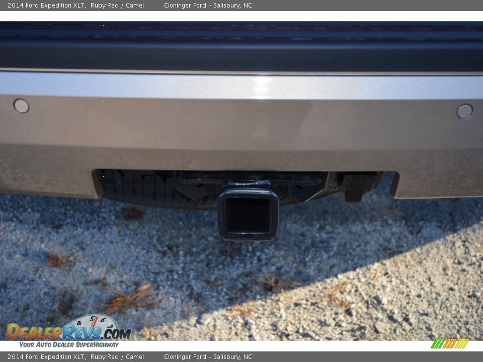 2014 Ford Expedition XLT Ruby Red / Camel Photo #14