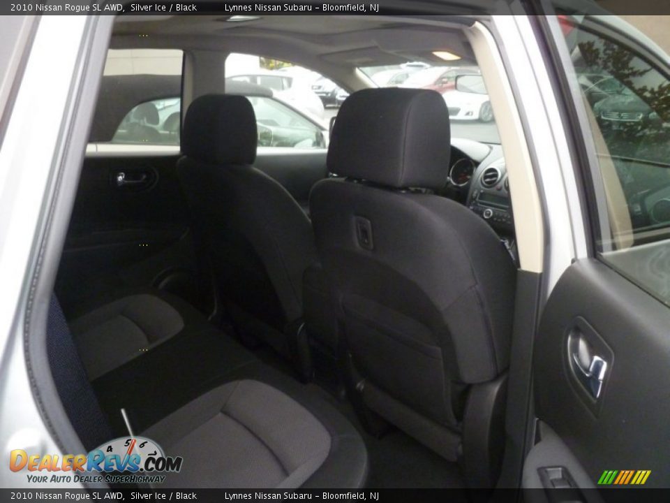2010 Nissan Rogue SL AWD Silver Ice / Black Photo #8