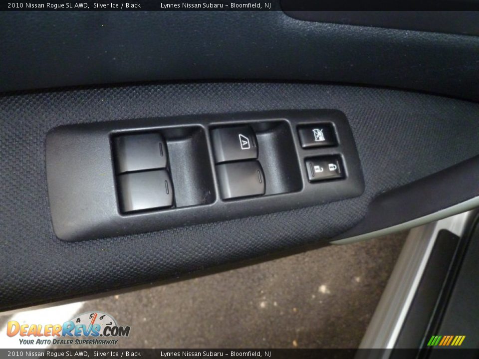 2010 Nissan Rogue SL AWD Silver Ice / Black Photo #12