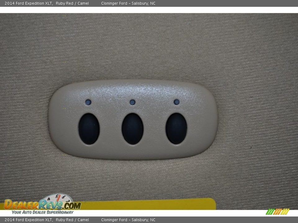 2014 Ford Expedition XLT Ruby Red / Camel Photo #30