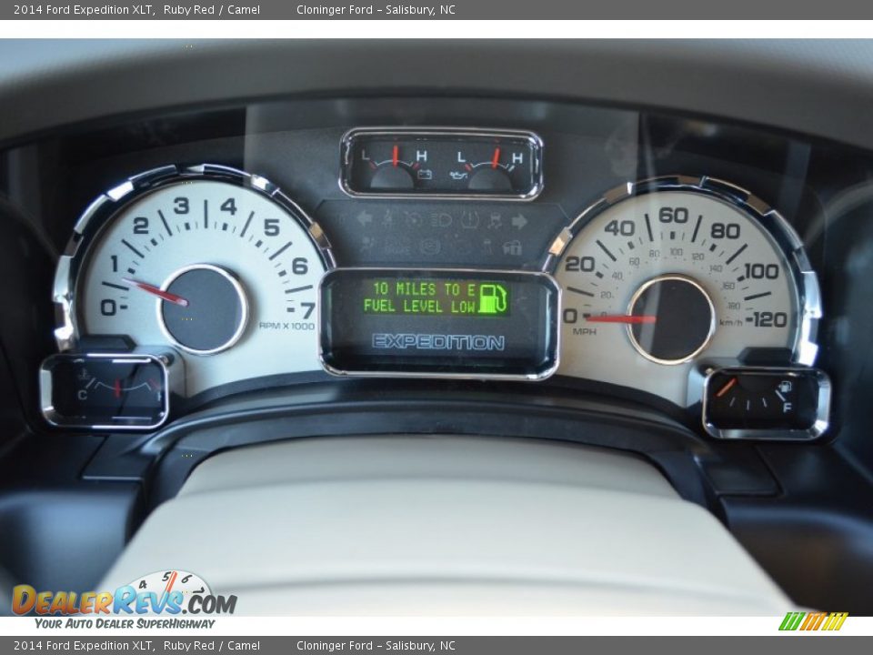 2014 Ford Expedition XLT Ruby Red / Camel Photo #32