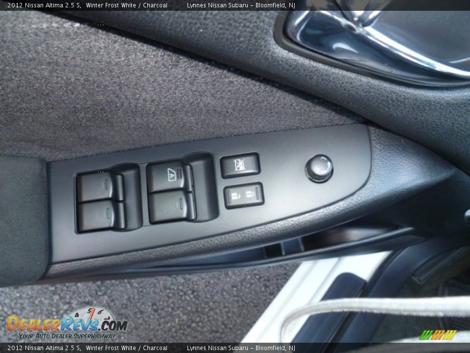 2012 Nissan Altima 2.5 S Winter Frost White / Charcoal Photo #12