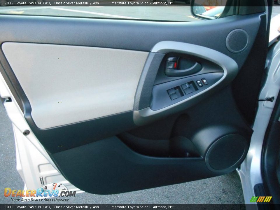 2012 Toyota RAV4 I4 4WD Classic Silver Metallic / Ash Photo #7