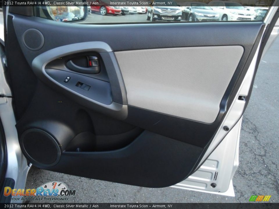 2012 Toyota RAV4 I4 4WD Classic Silver Metallic / Ash Photo #20