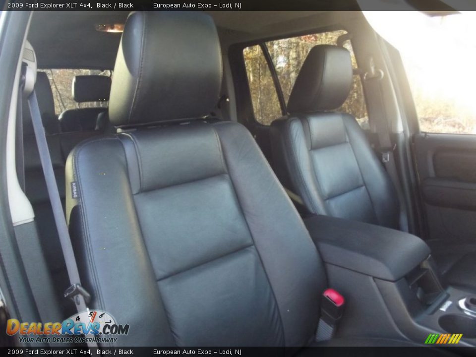 2009 Ford Explorer XLT 4x4 Black / Black Photo #16