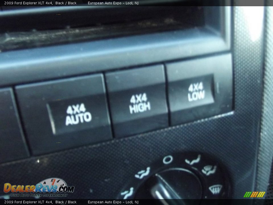 2009 Ford Explorer XLT 4x4 Black / Black Photo #30