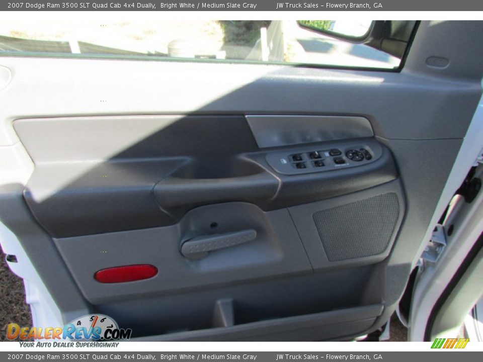 2007 Dodge Ram 3500 SLT Quad Cab 4x4 Dually Bright White / Medium Slate Gray Photo #14