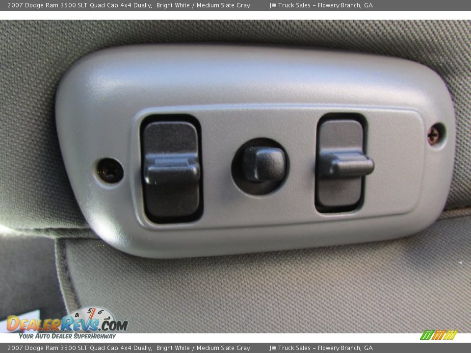 2007 Dodge Ram 3500 SLT Quad Cab 4x4 Dually Bright White / Medium Slate Gray Photo #20