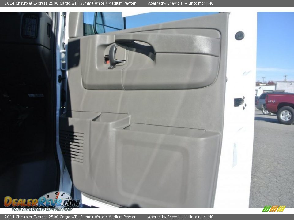 2014 Chevrolet Express 2500 Cargo WT Summit White / Medium Pewter Photo #16