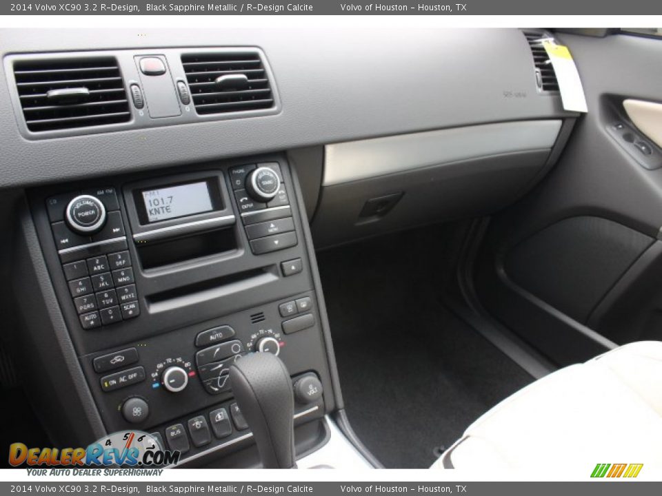 Controls of 2014 Volvo XC90 3.2 R-Design Photo #14