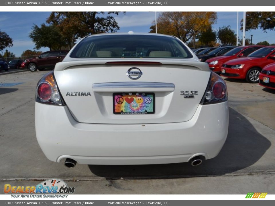 2007 Nissan Altima 3.5 SE Winter Frost Pearl / Blond Photo #4