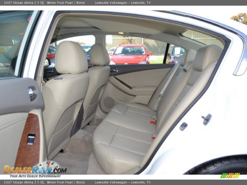2007 Nissan Altima 3.5 SE Winter Frost Pearl / Blond Photo #12