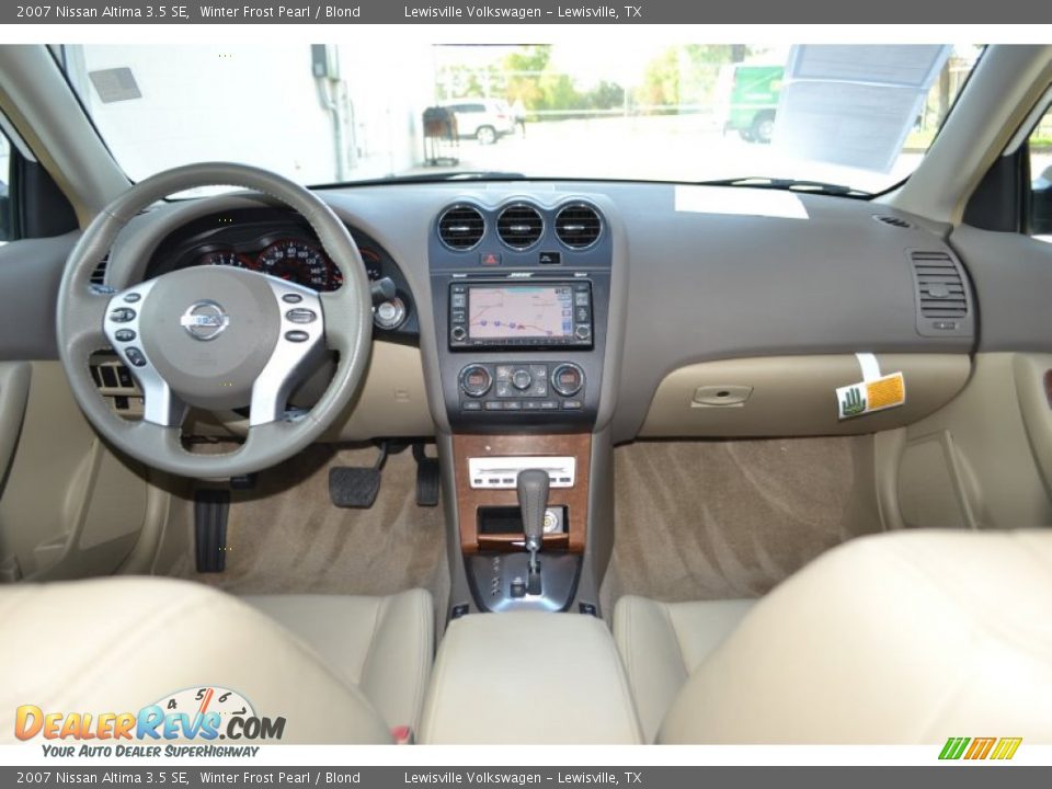 2007 Nissan Altima 3.5 SE Winter Frost Pearl / Blond Photo #14