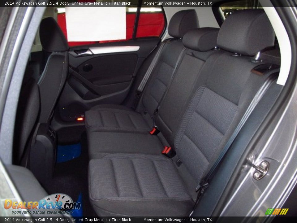 Rear Seat of 2014 Volkswagen Golf 2.5L 4 Door Photo #13