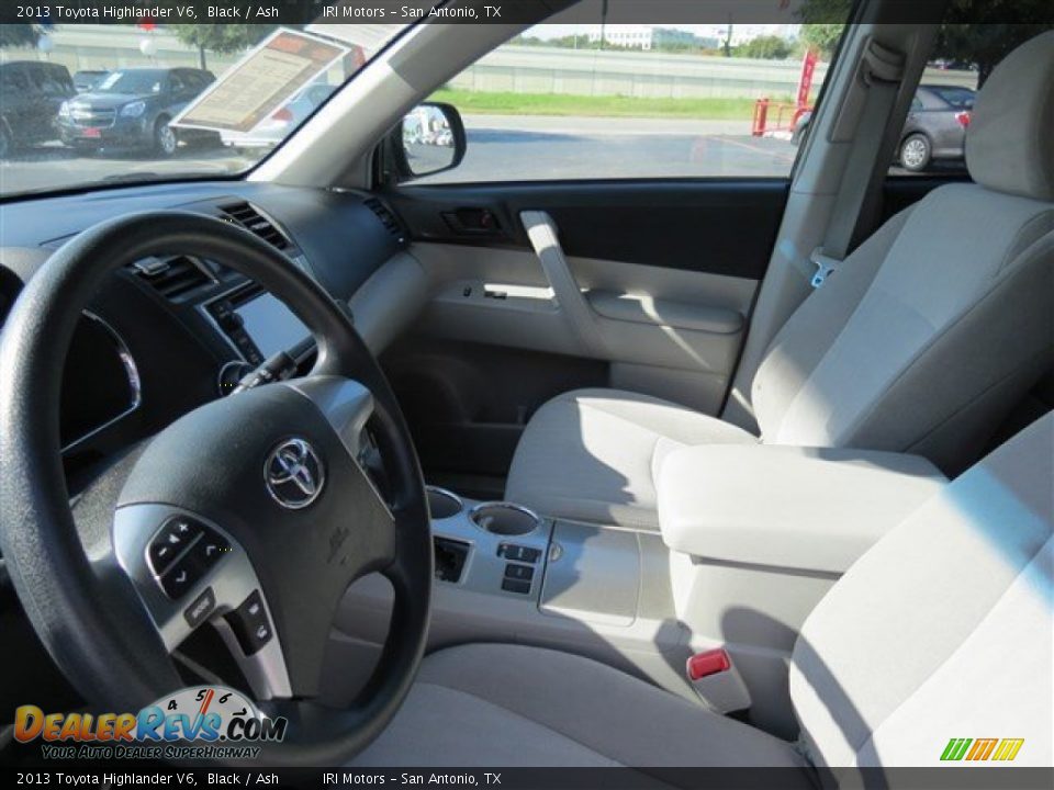 2013 Toyota Highlander V6 Black / Ash Photo #11