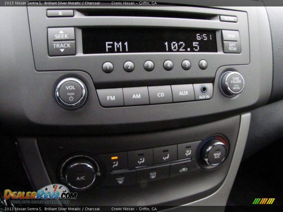 2013 Nissan Sentra S Brilliant Silver Metallic / Charcoal Photo #15