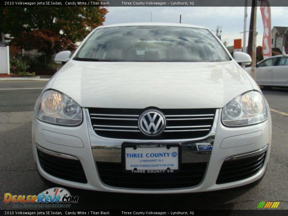 2010 Volkswagen Jetta SE Sedan Candy White / Titan Black Photo #2