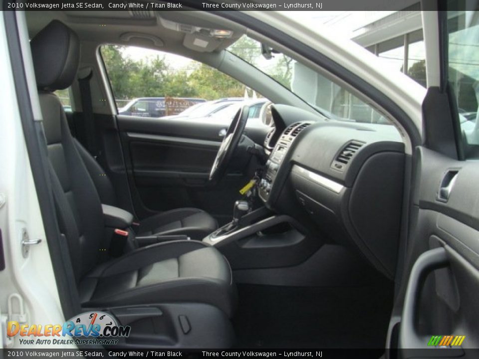 2010 Volkswagen Jetta SE Sedan Candy White / Titan Black Photo #7