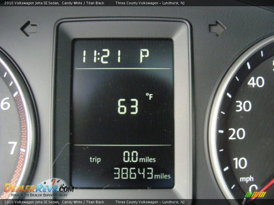 2010 Volkswagen Jetta SE Sedan Candy White / Titan Black Photo #9