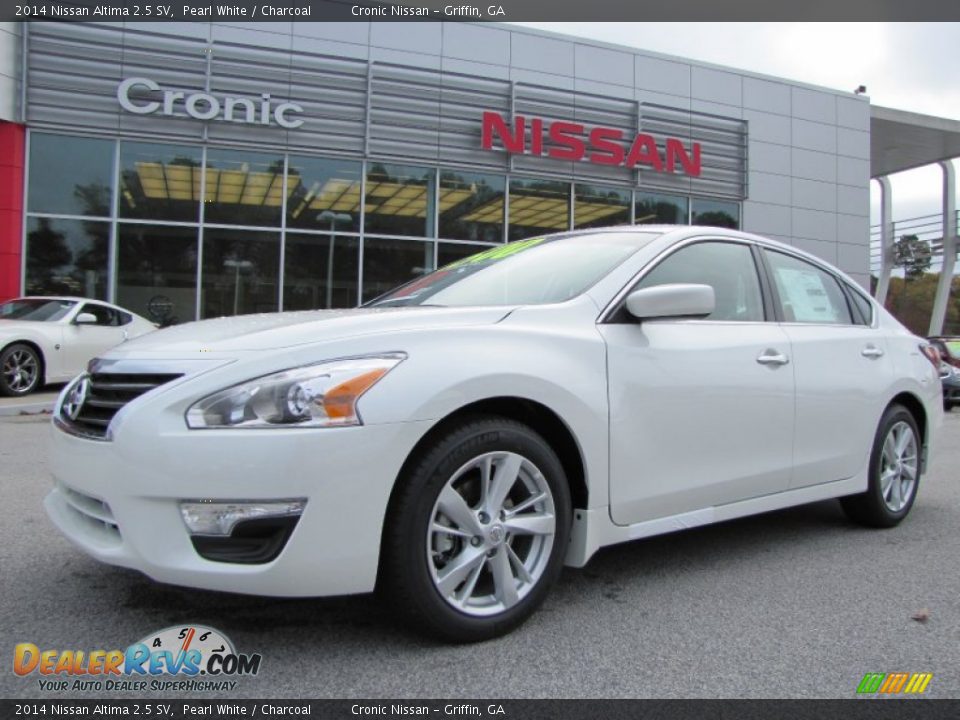 2014 Nissan Altima 2.5 SV Pearl White / Charcoal Photo #1