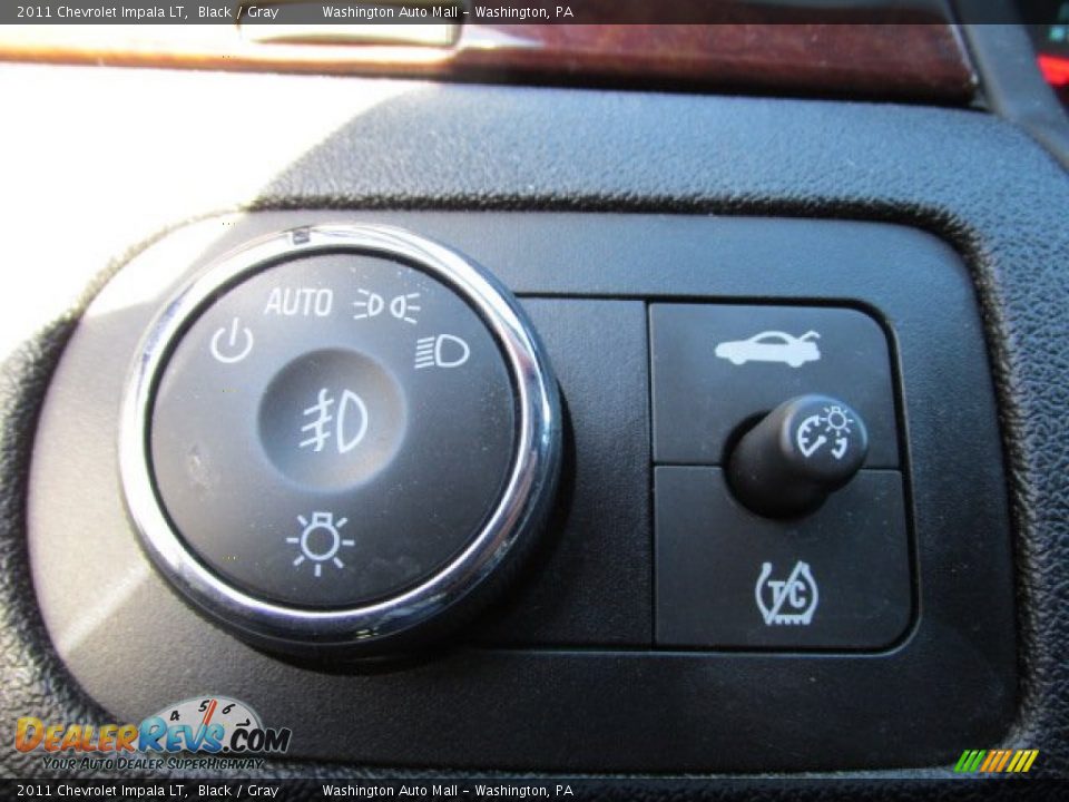 2011 Chevrolet Impala LT Black / Gray Photo #14