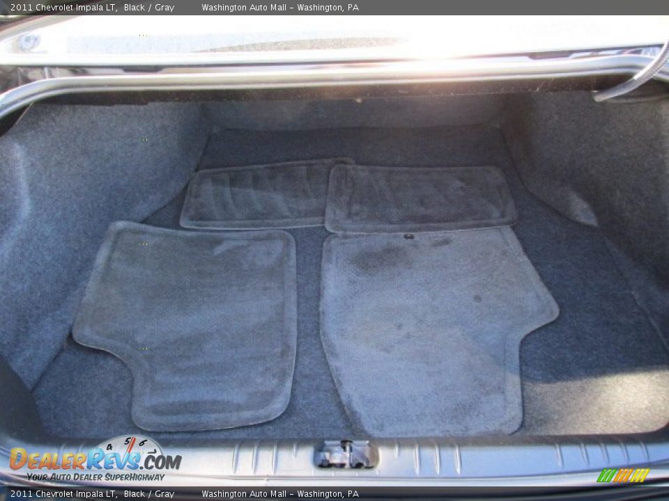 2011 Chevrolet Impala LT Black / Gray Photo #17